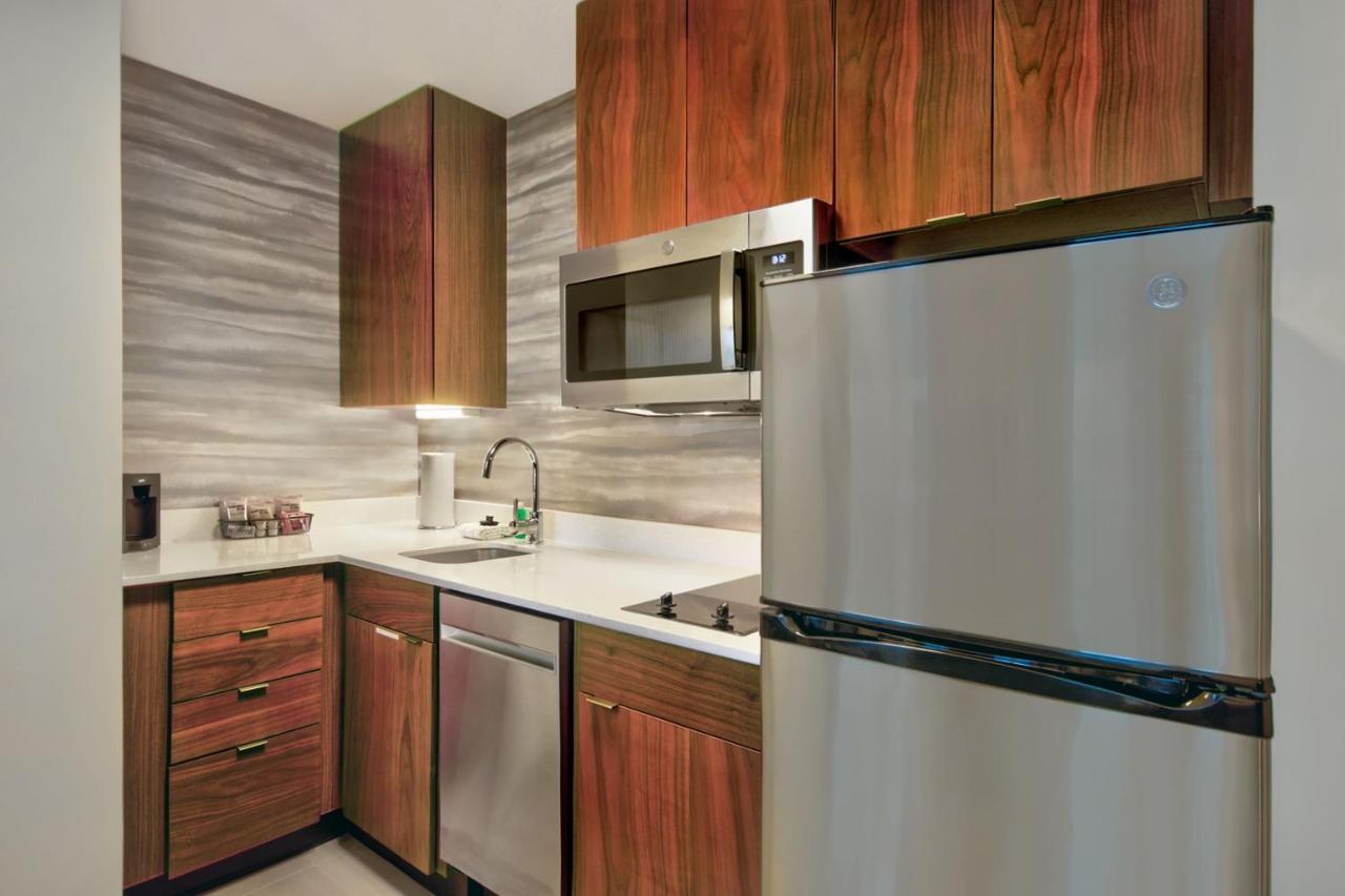 Residence Inn By Marriott Orlando At Flamingo Crossings Town Center Four Corners Экстерьер фото